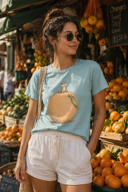 Tiny Gator, Giant Orange Women's Relaxed Tee